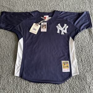 NWT Mitchell & Ness MLB New York Yankees Derek Jeter #2 Jersey Size 40 Medium